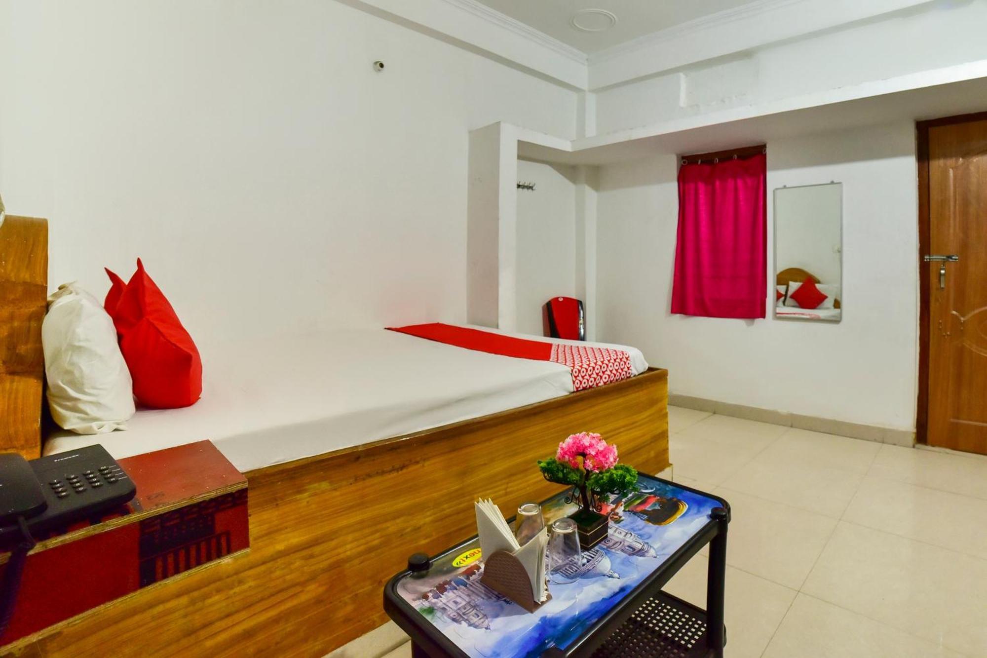 Oyo Flagship Mamta Hotel Hajipur Экстерьер фото