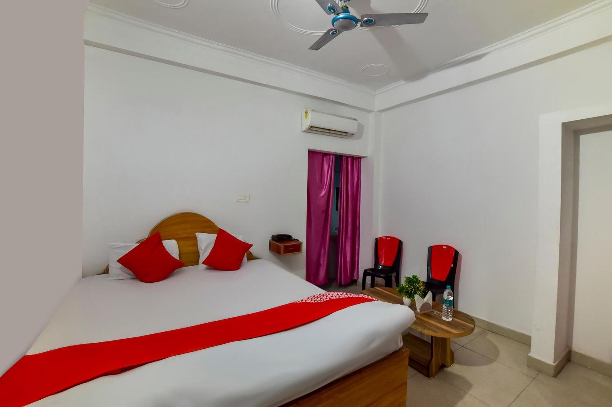 Oyo Flagship Mamta Hotel Hajipur Экстерьер фото
